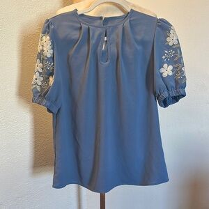 SHEIN Blue Floral Embroidered Women's Top Size M